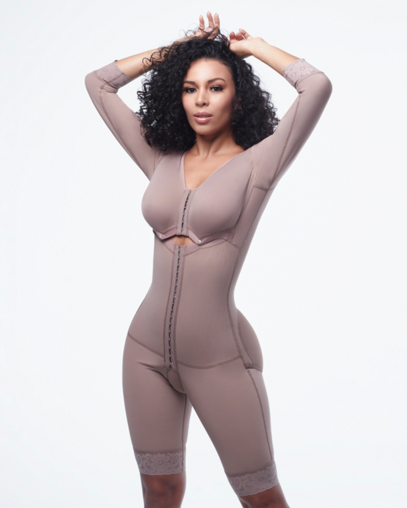 1679 – Faja cuerpo entero con sujetador y mangas